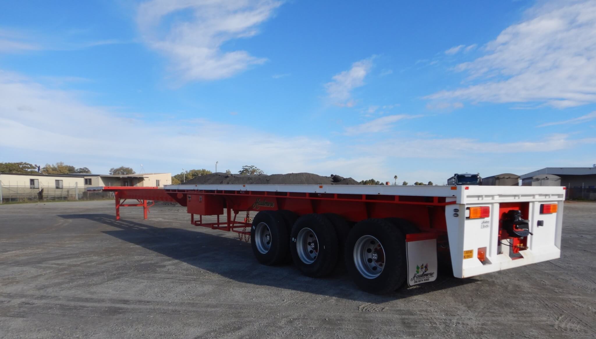 Flat-Tops, Drop Deck & Extendable Trailers for Rental